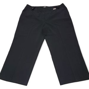 St. John Sport Classic cropped black pants